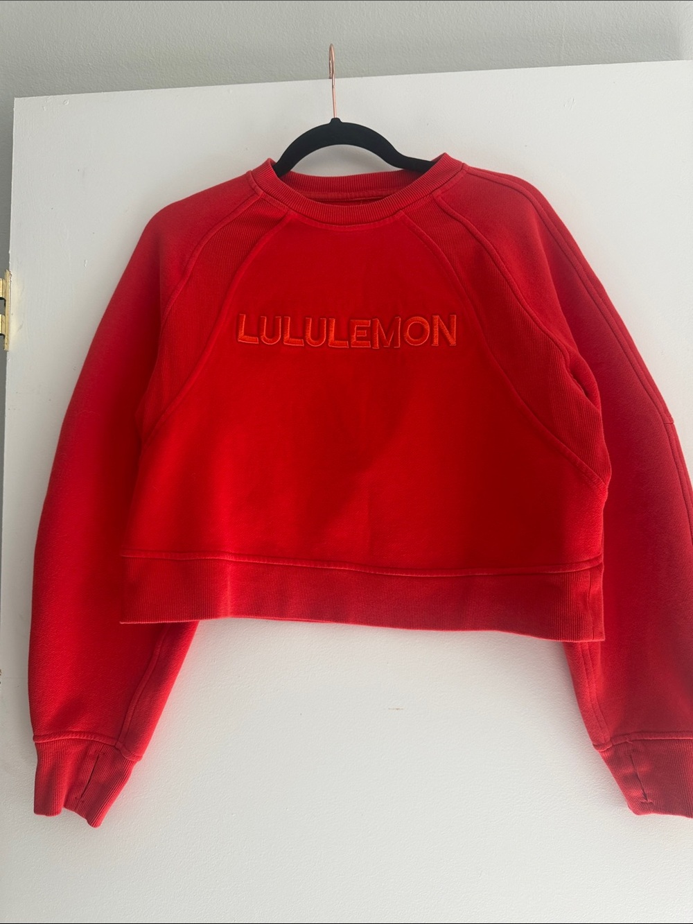 lululemon athletica Women's Red Cropped Crew Sweatshirt with Embossed Logo